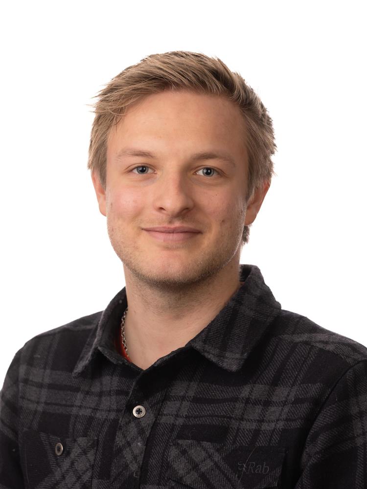 Elias Slåtten, V - Klikk for stort bilete