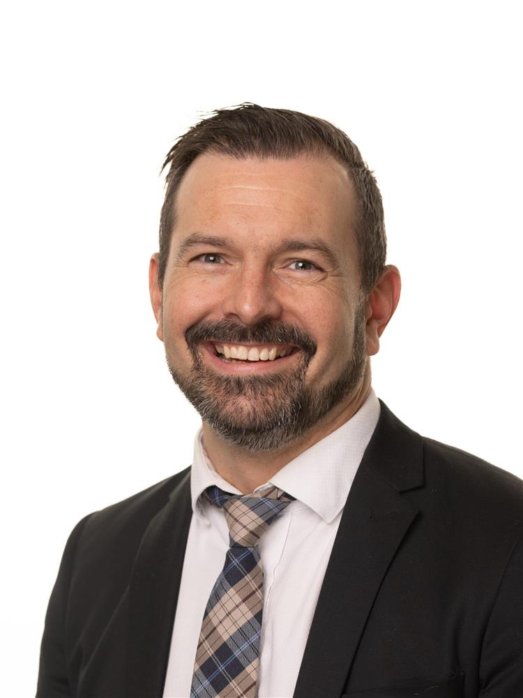 Åge Avedal, V - Klikk for stort bilete
