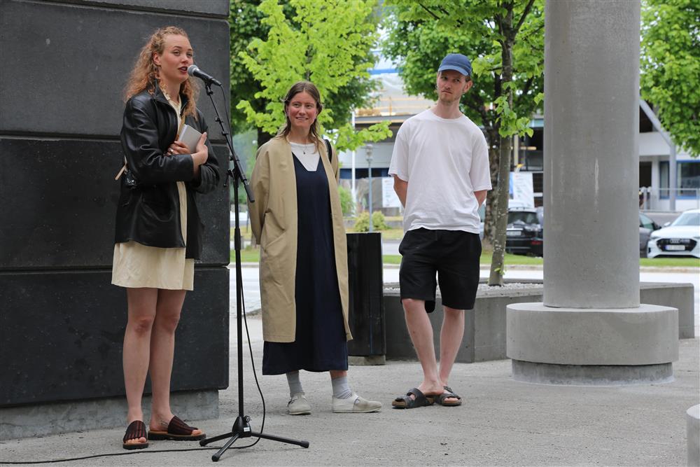 StudioHUG ønsker velkommen til paviljongen - Klikk for stort bilete